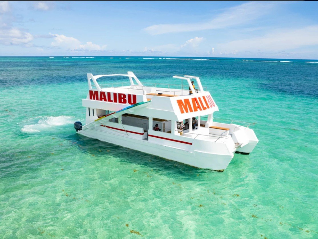 Malibu Party boat